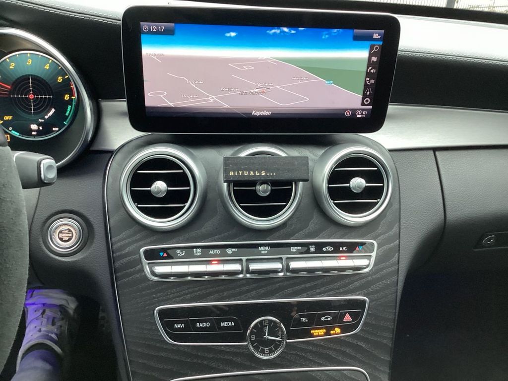 Mercedes-Benz C 300 2021