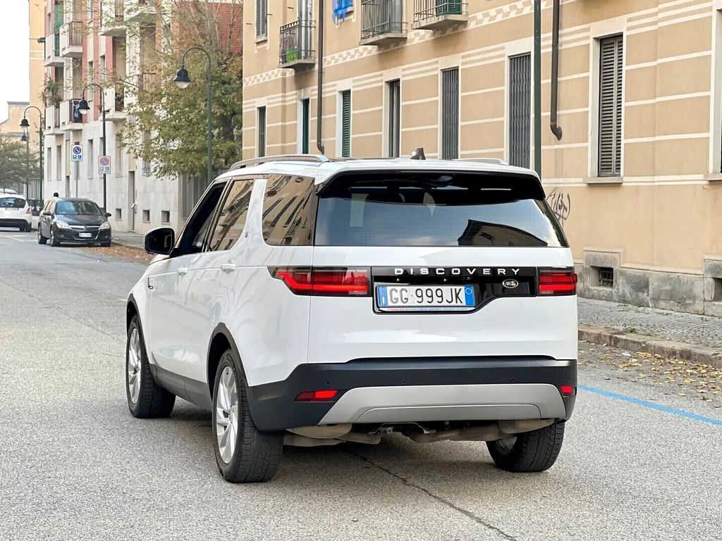 Land Rover Discovery 2021