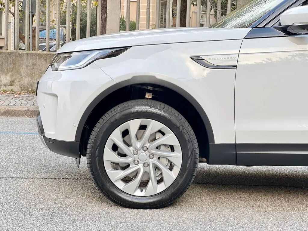 Land Rover Discovery 2021