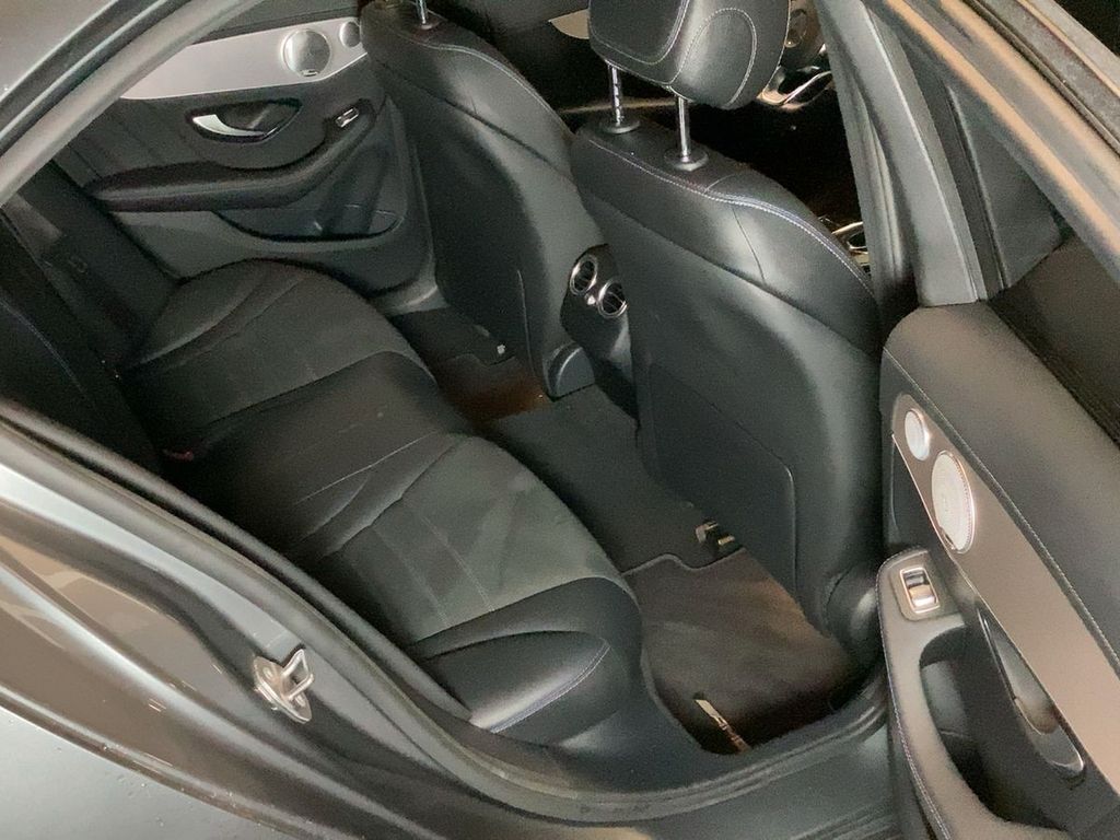 Mercedes-Benz C 300 2021