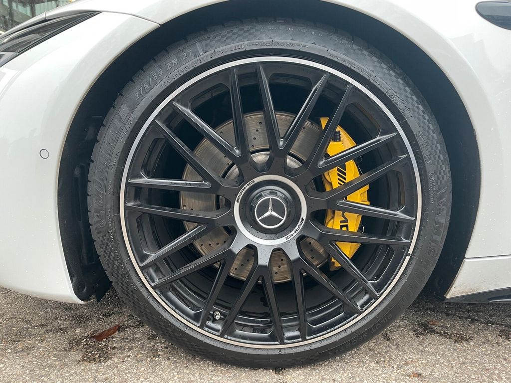 Mercedes-Benz SL 63 AMG 2023