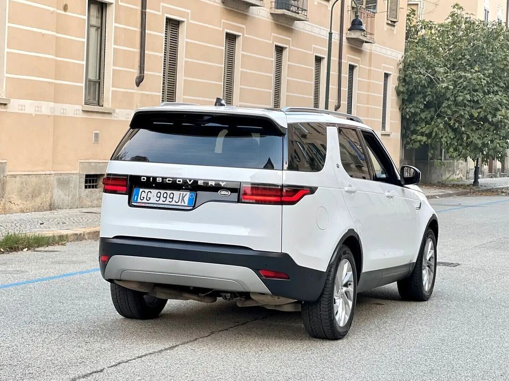 Land Rover Discovery 2021