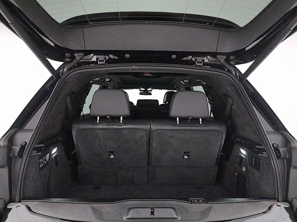 BMW X7 2025