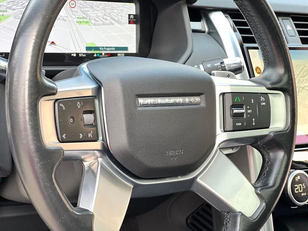 Land Rover Discovery 2021