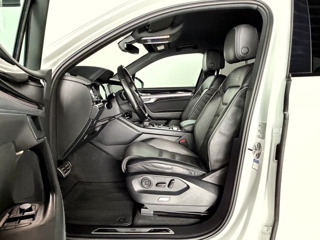 Volkswagen Touareg 2021