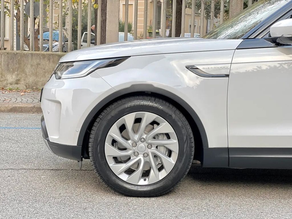 Land Rover Discovery 2021