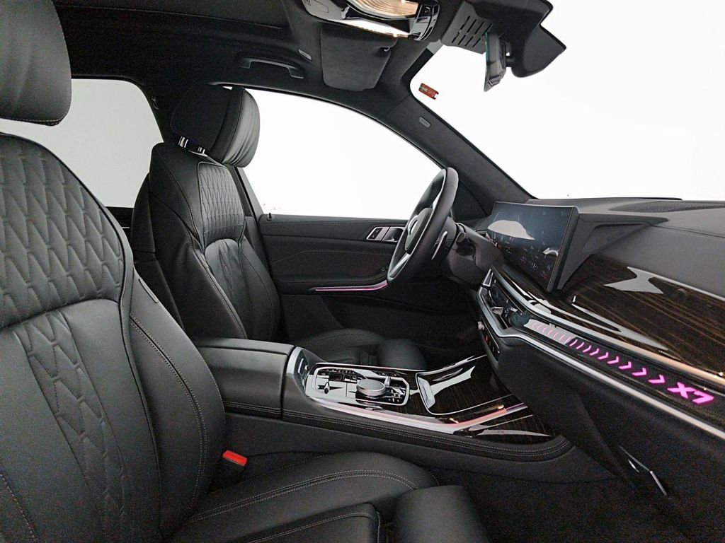 BMW X7 2025