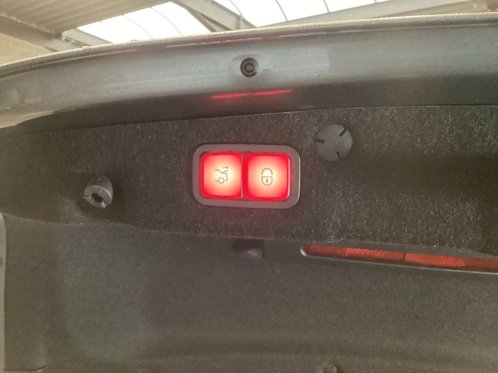 Mercedes-Benz C 300 2021