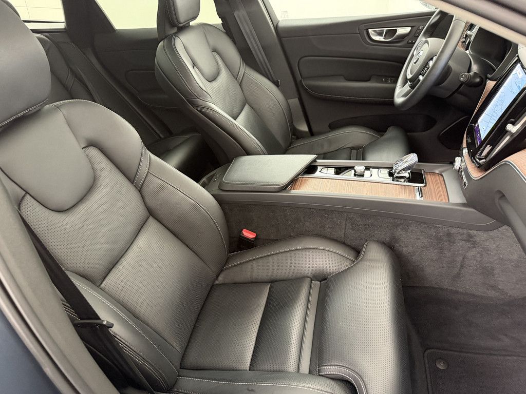 Volvo XC60 2022