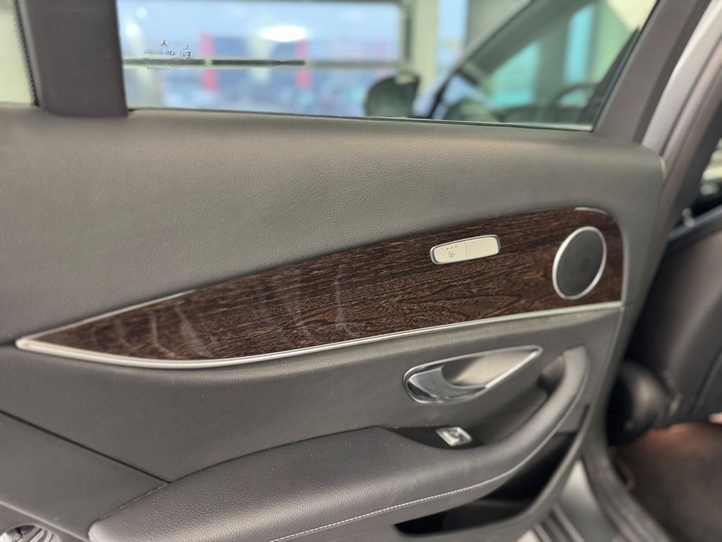 Mercedes-Benz E 300 2021