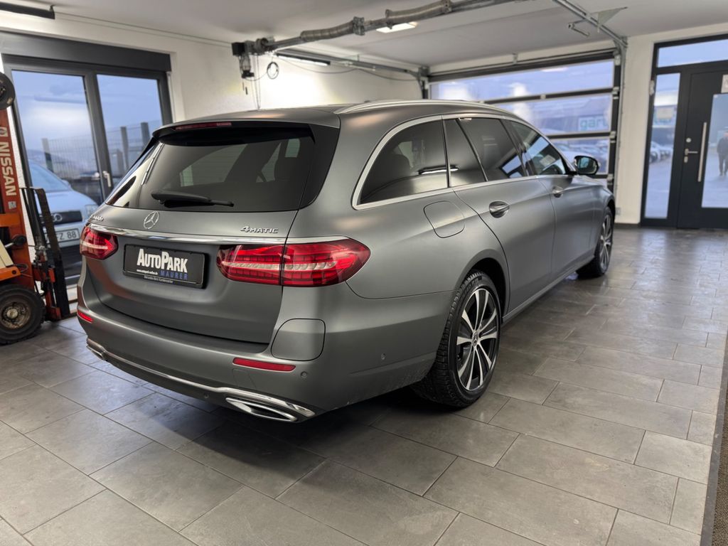 Mercedes-Benz E 300 2021