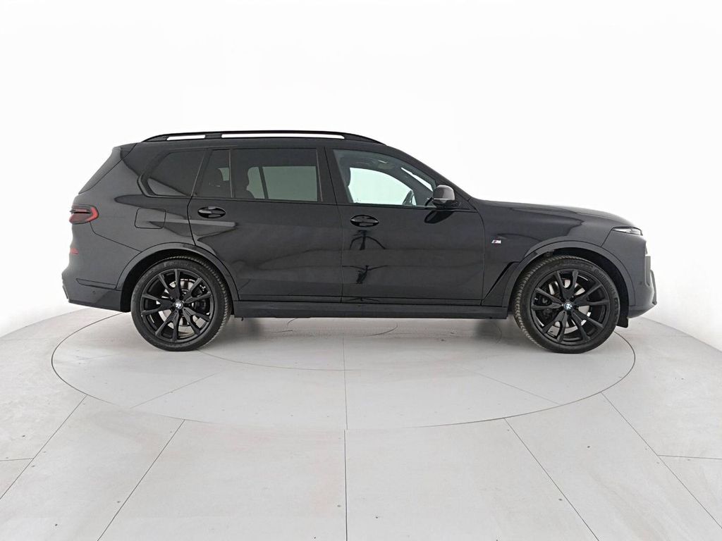 BMW X7 2025