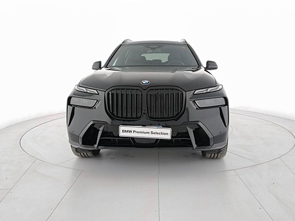 BMW X7 2025
