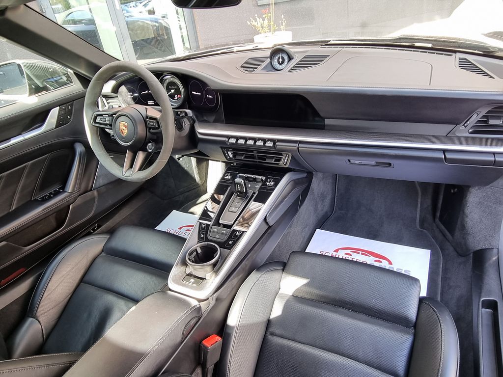 Porsche 992 2023