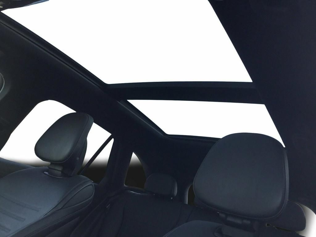 Mercedes-Benz GLC 300 2023