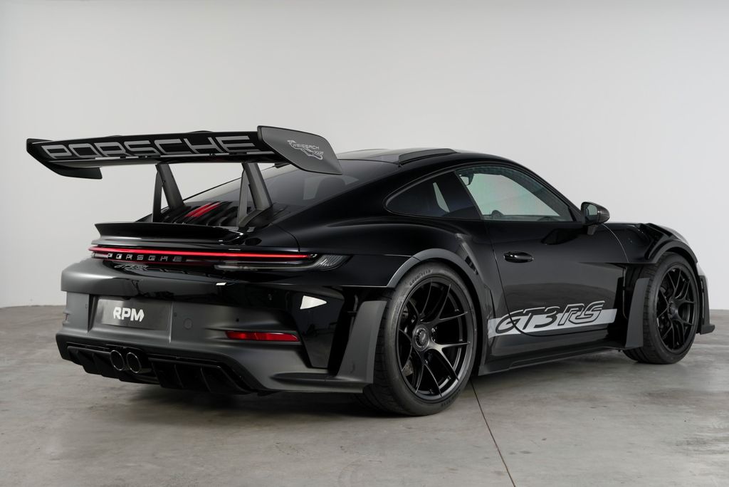Porsche 992 2025