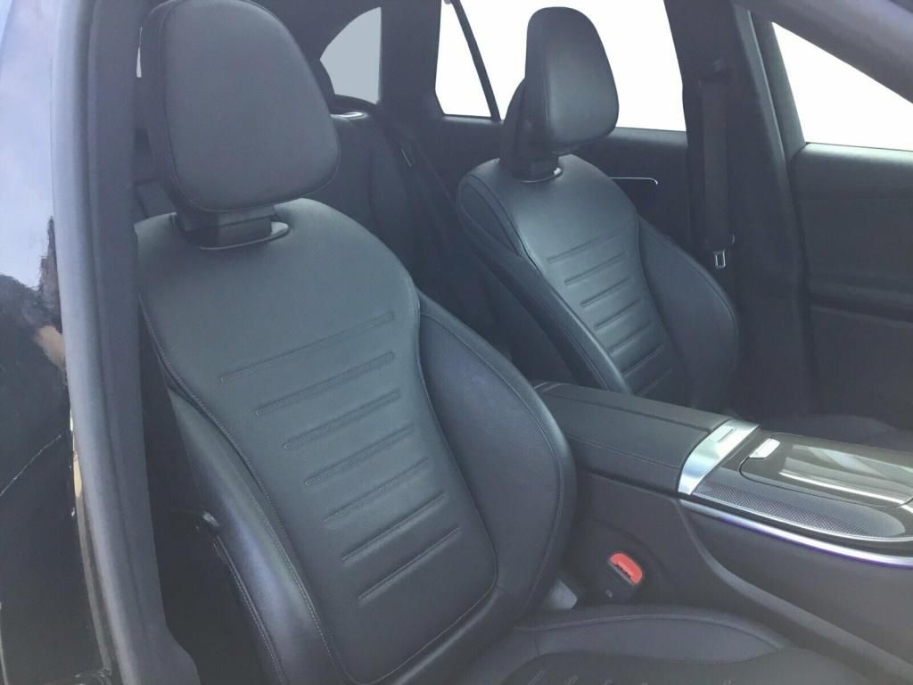 Mercedes-Benz GLC 300 2023