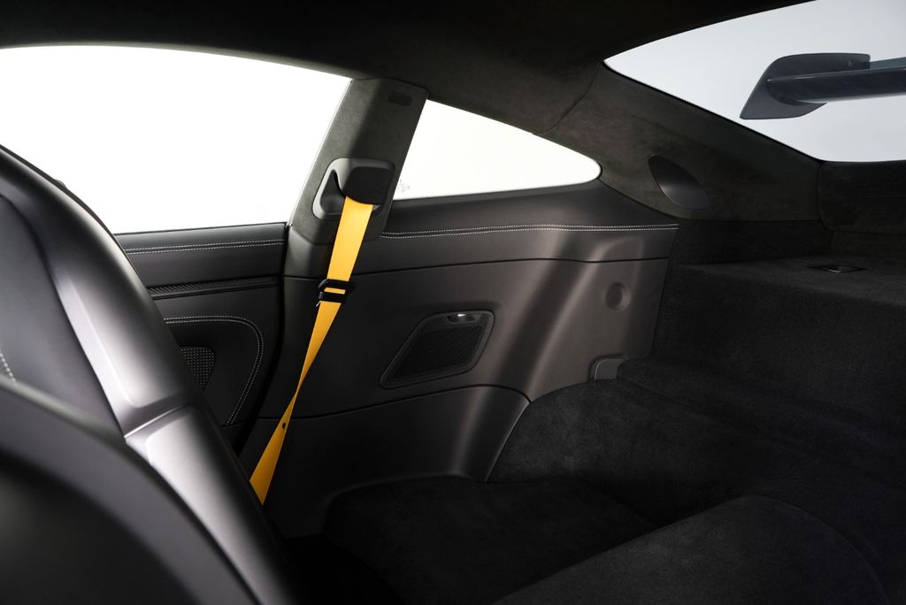 Porsche 992 2025