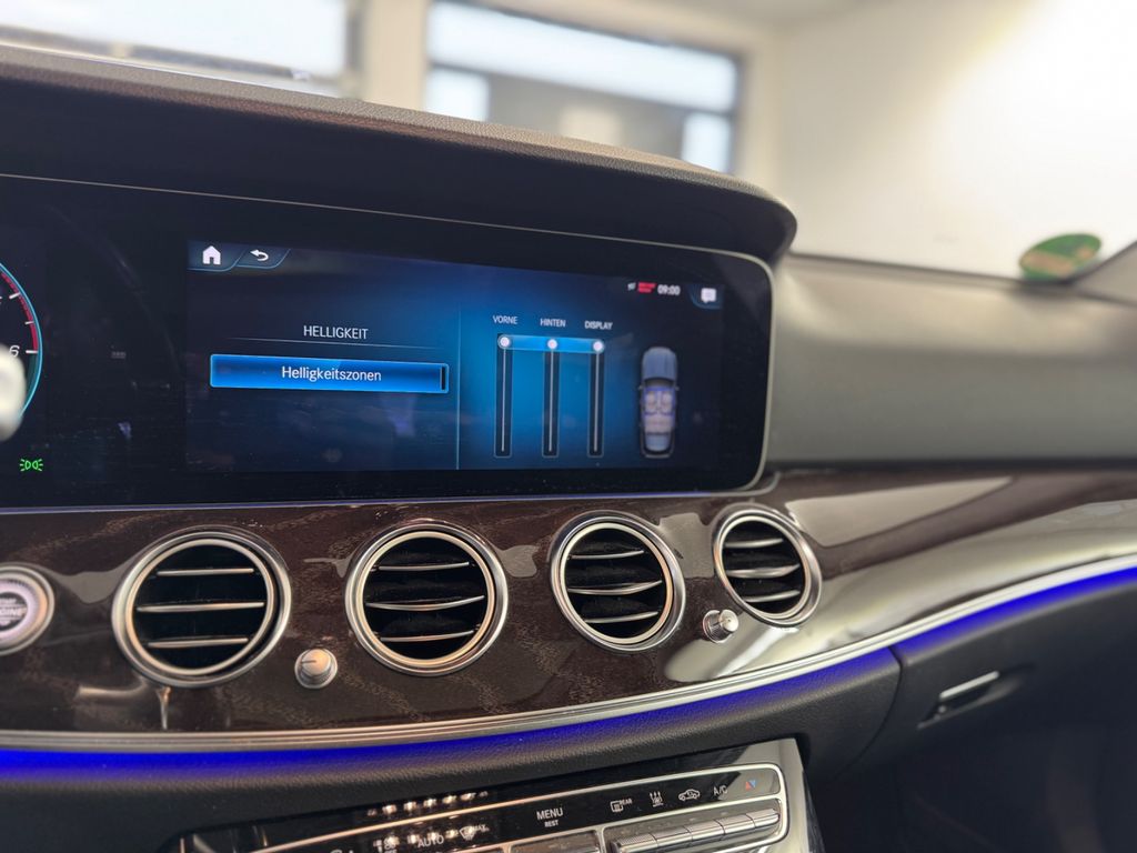 Mercedes-Benz E 300 2021