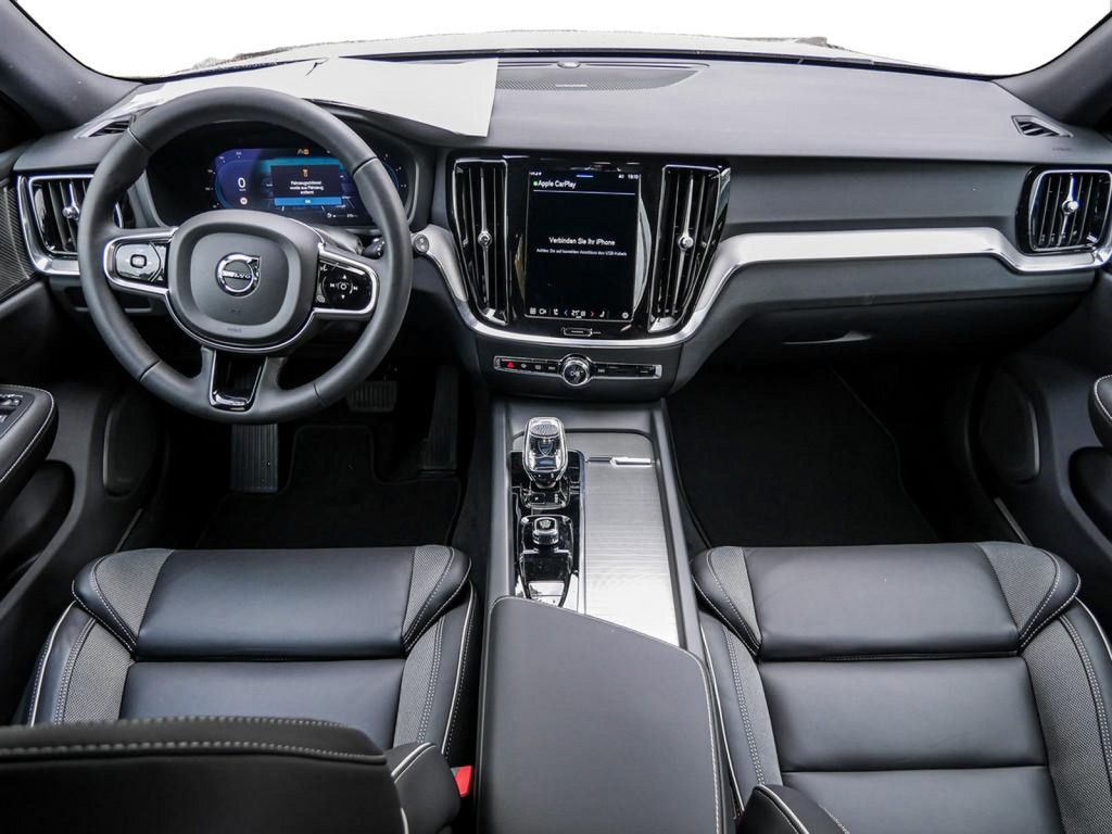 Volvo V60 2024