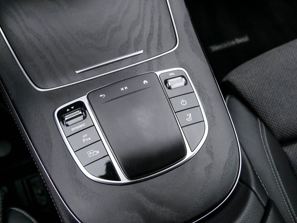 Mercedes-Benz E 300 2022