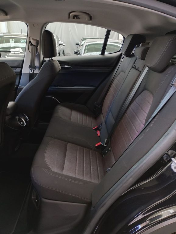 Alfa Romeo Stelvio 2019