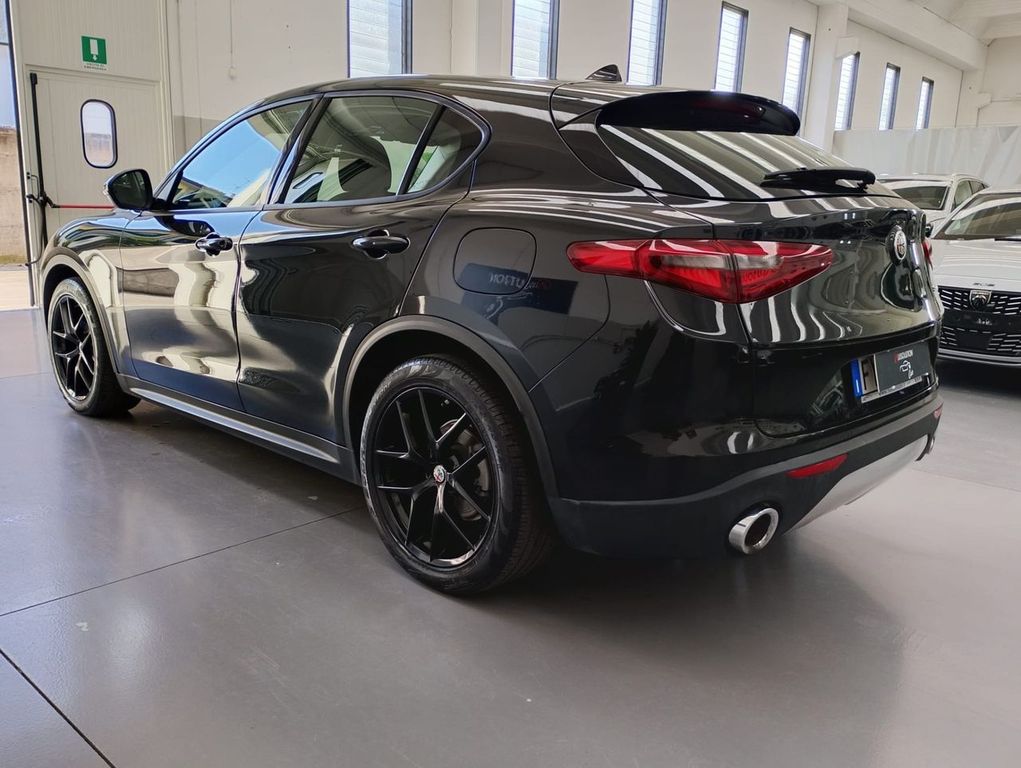Alfa Romeo Stelvio 2019