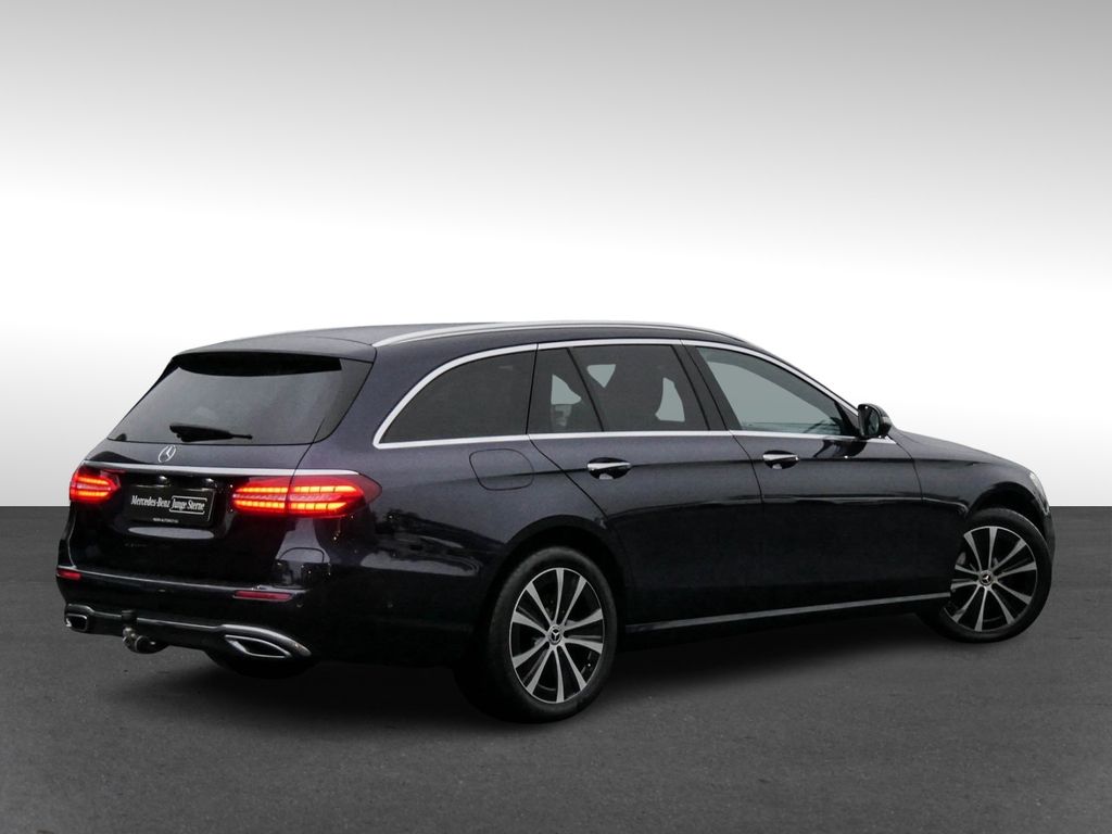 Mercedes-Benz E 300 2022