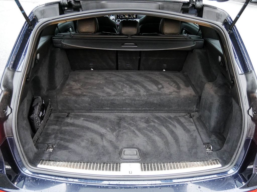 Mercedes-Benz E 300 2022