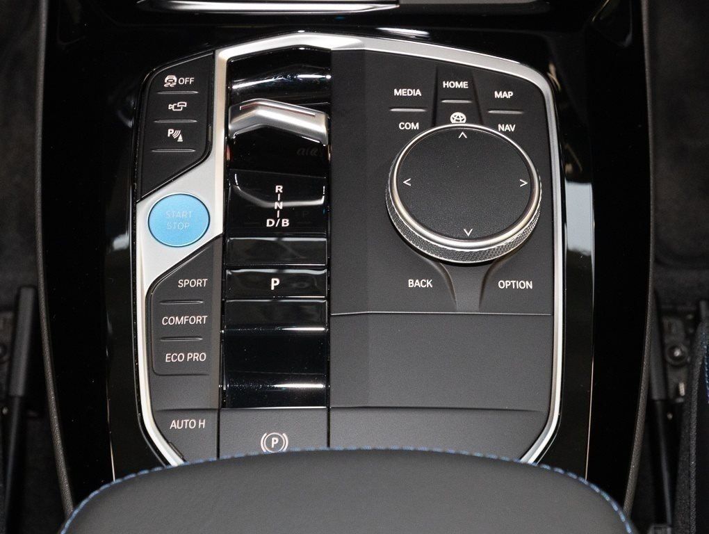 BMW iX3 2023