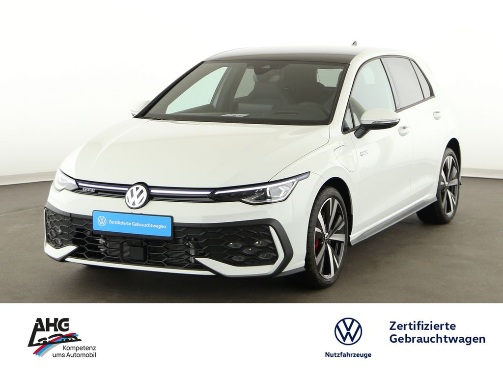 Volkswagen Golf 2025