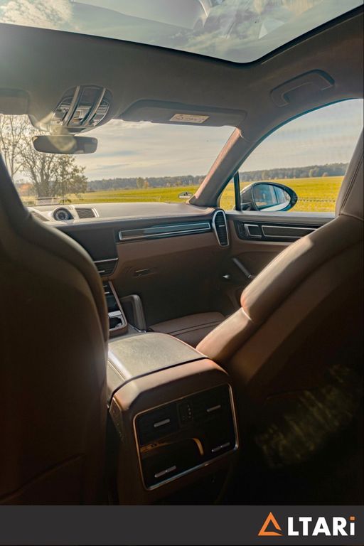 Porsche Cayenne 2020