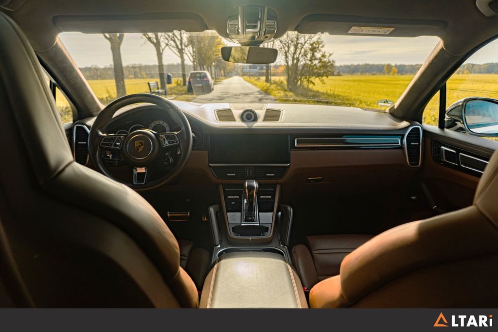 Porsche Cayenne 2020