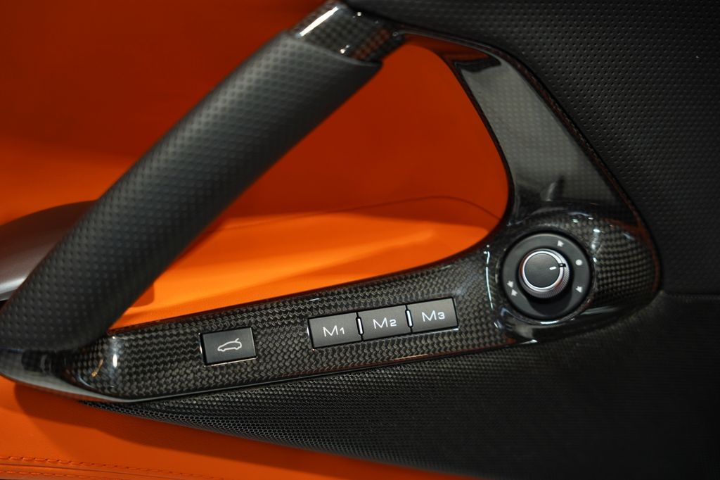 Ferrari 812 2023