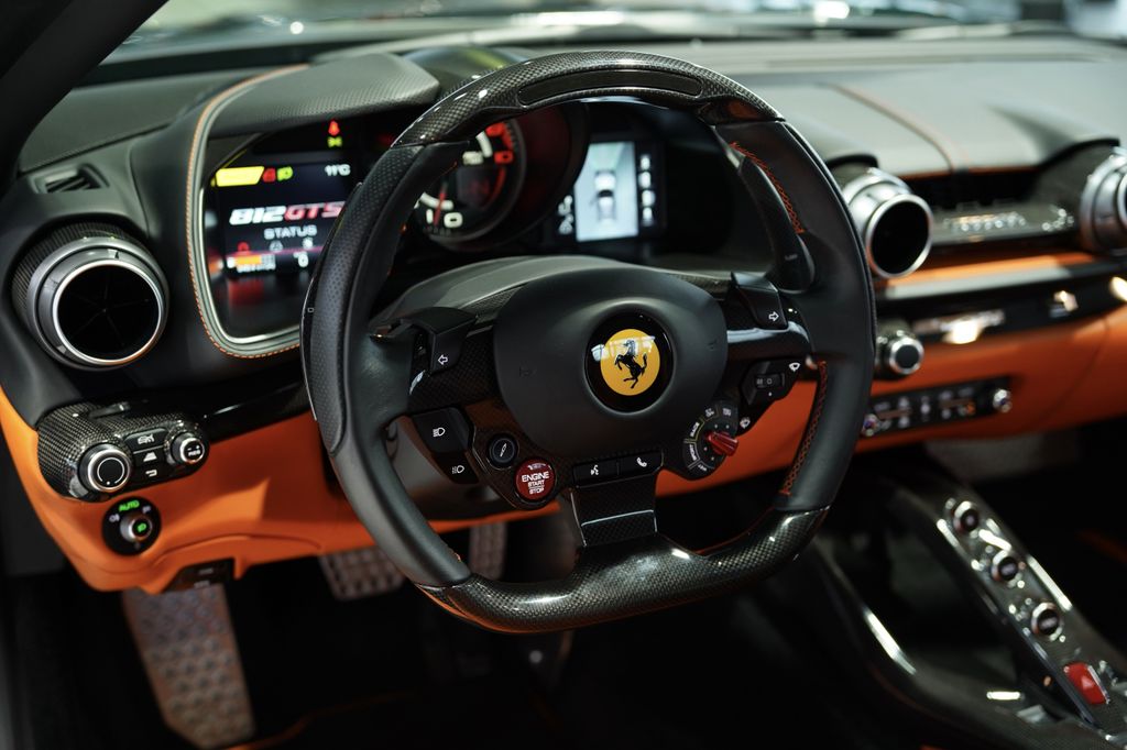 Ferrari 812 2023