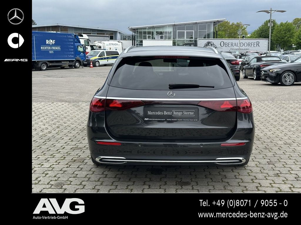 Mercedes-Benz E 220 2024