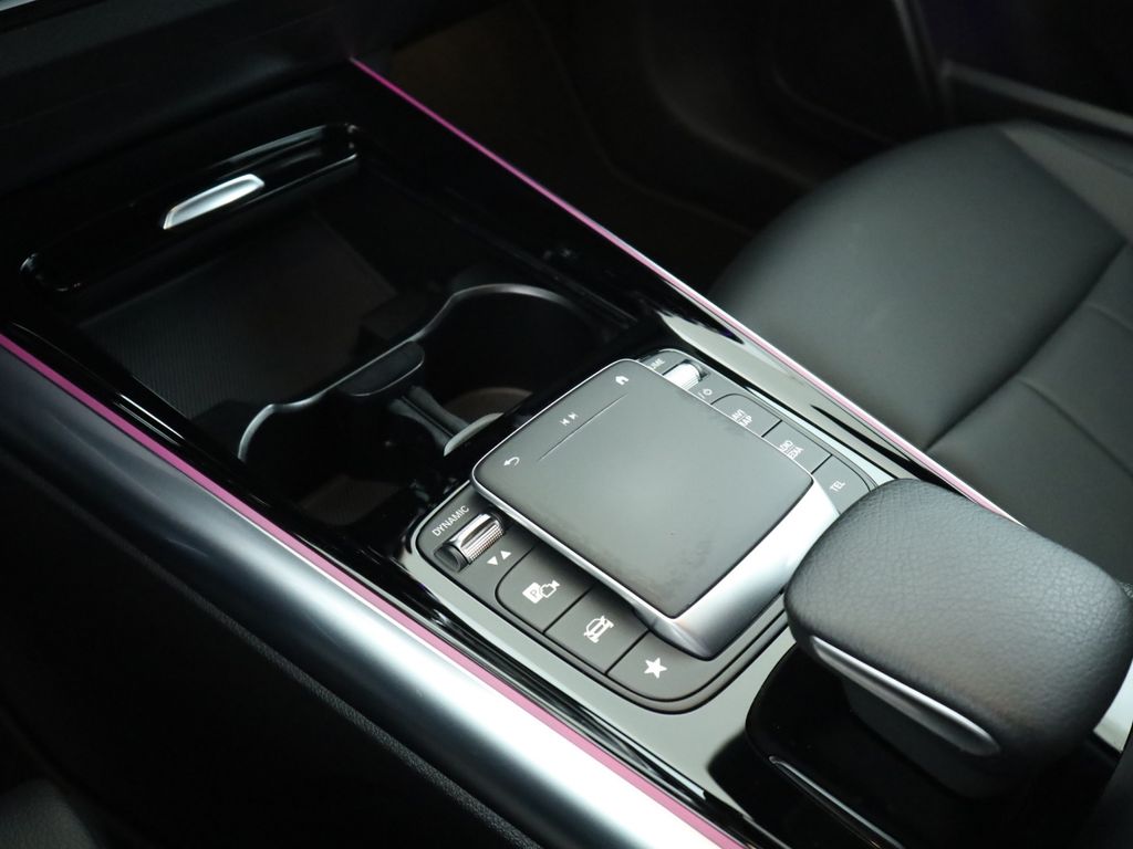 Mercedes-Benz EQA 2023