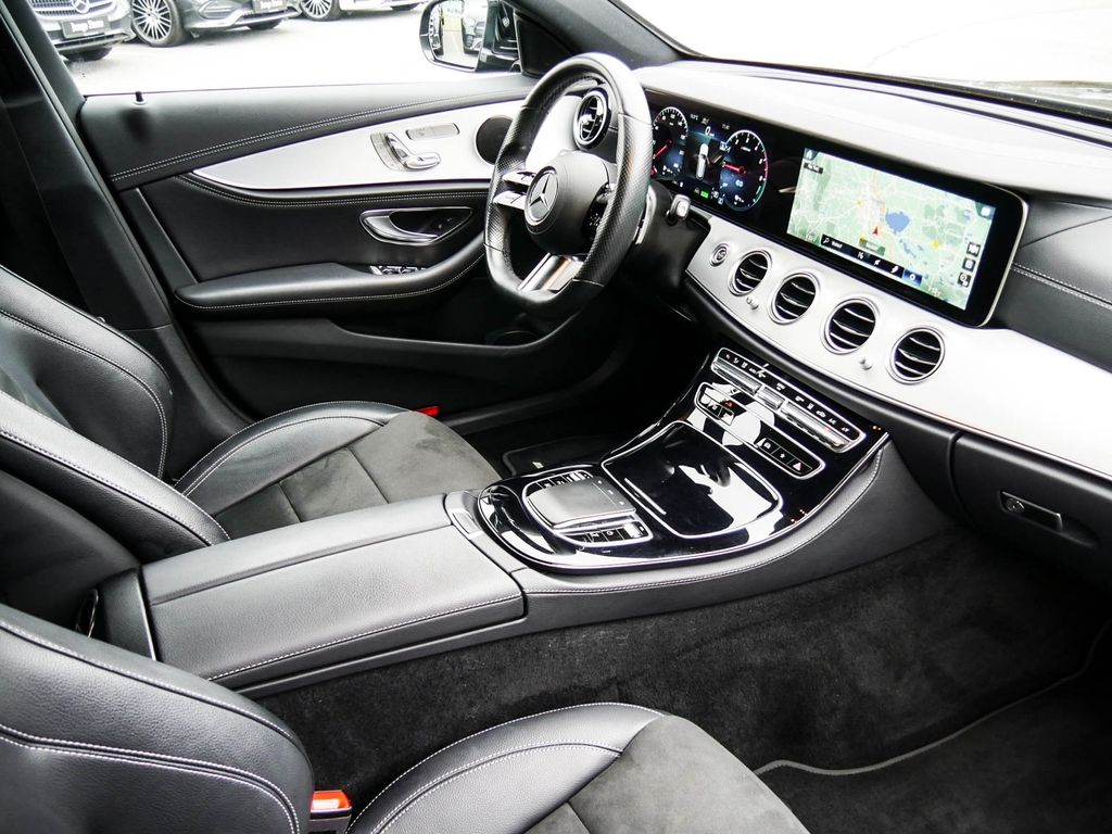 Mercedes-Benz E 300 2022