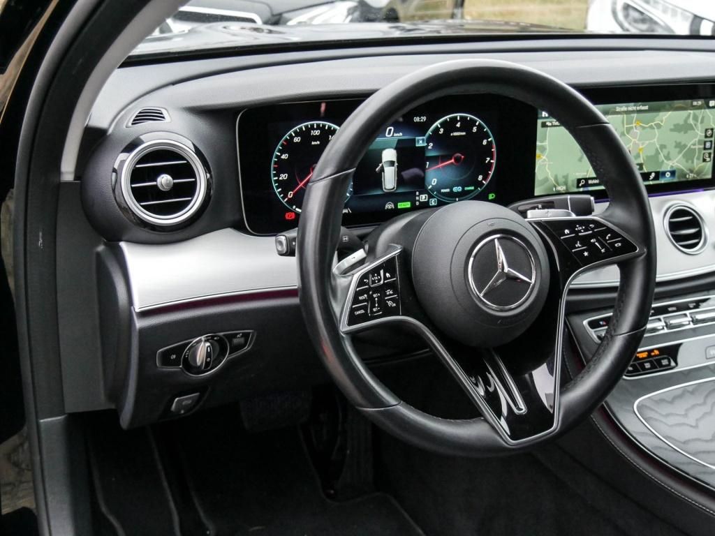 Mercedes-Benz E 200 2022