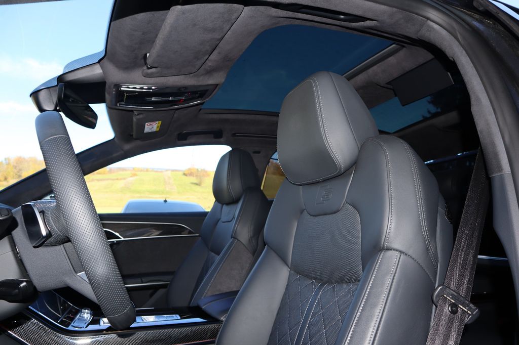Audi A8 2024