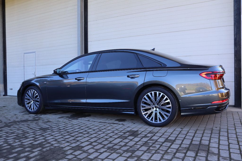 Audi A8 2024