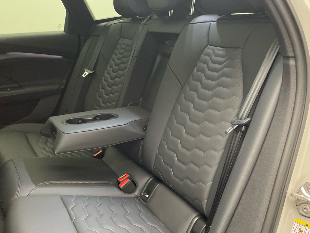 Audi A6 e-tron 2025