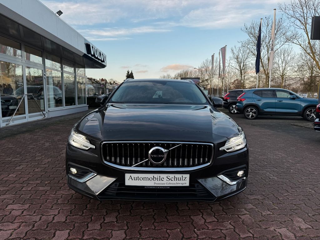 Volvo V60 2022