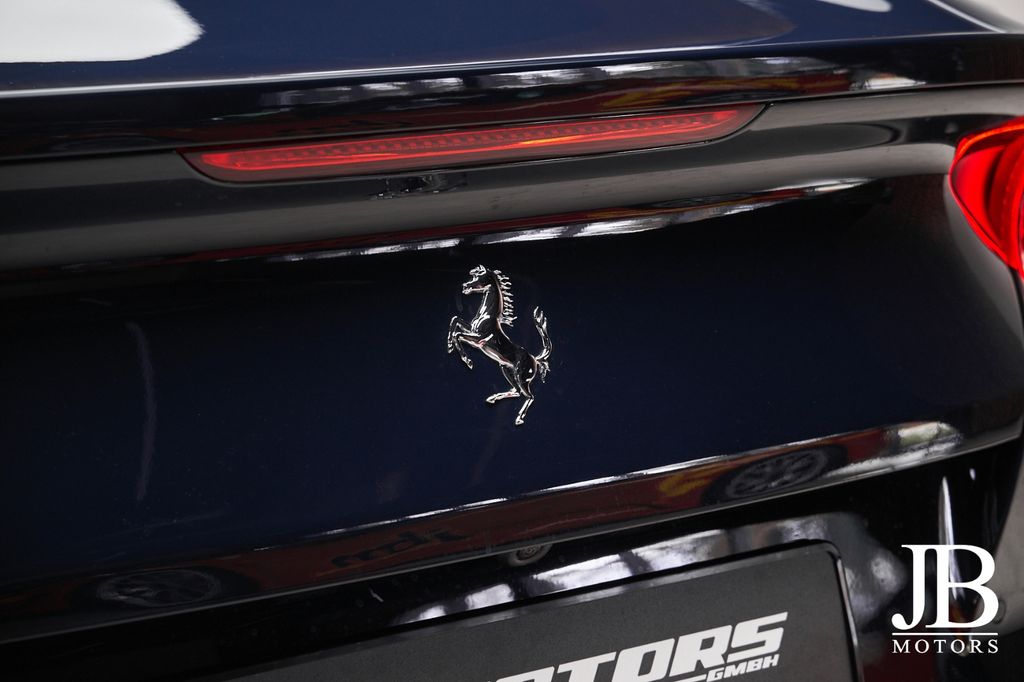 Ferrari 812 2020
