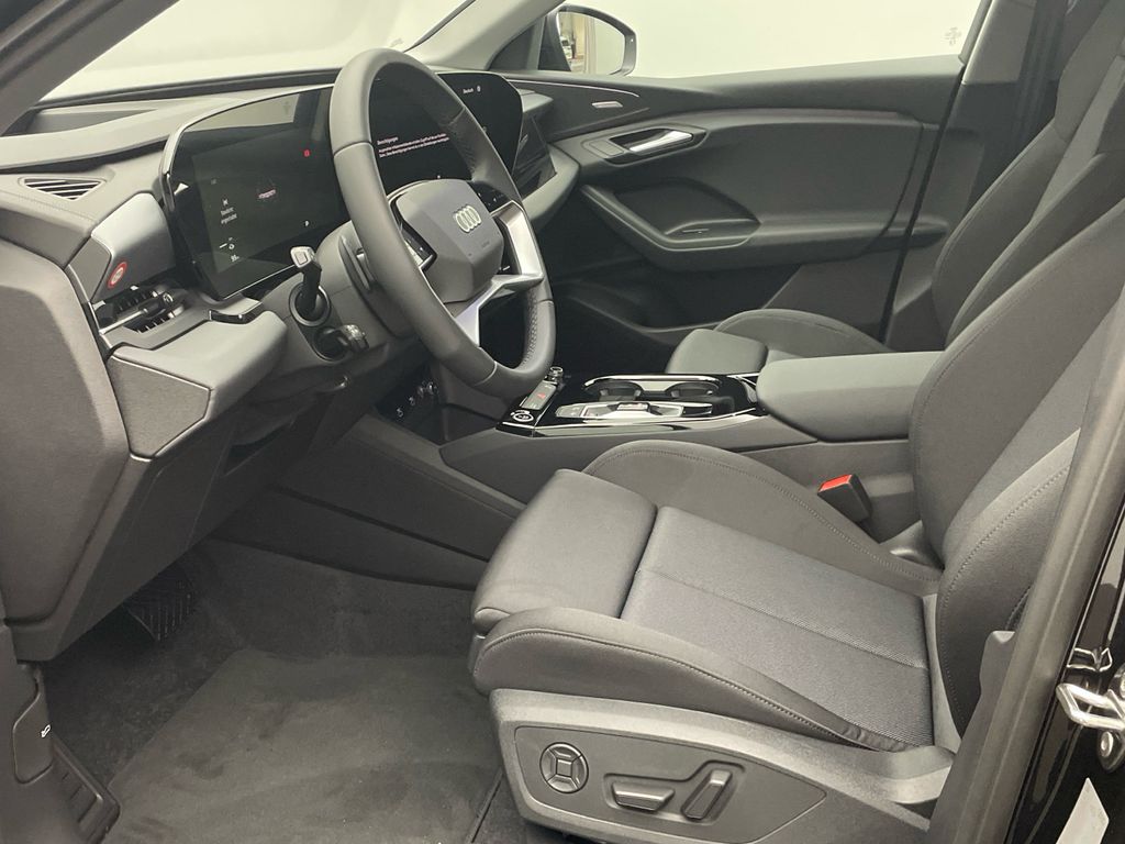 Audi Q6 e-tron 2025