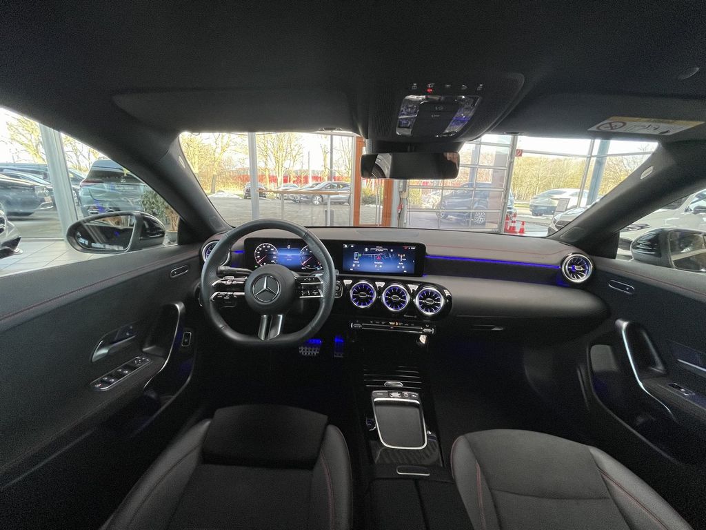 Mercedes-Benz CLA 200 2024