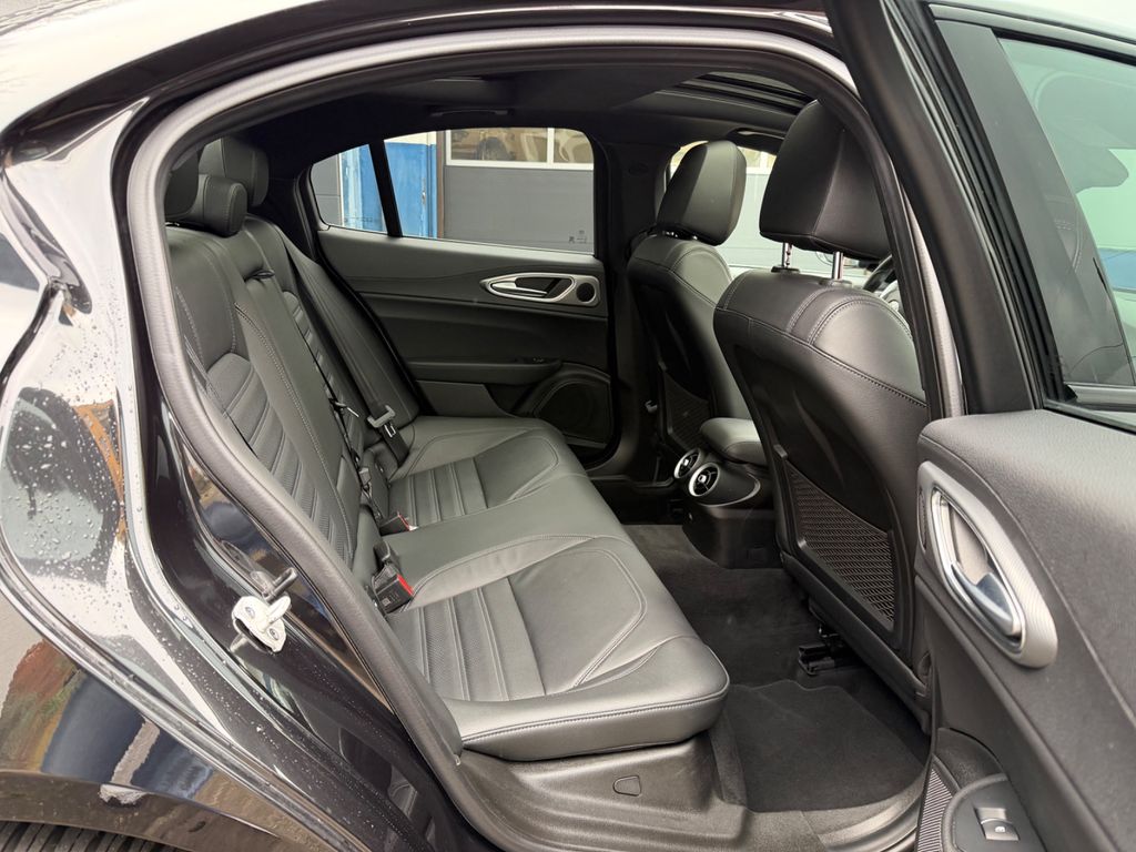 Alfa Romeo Giulia 2024