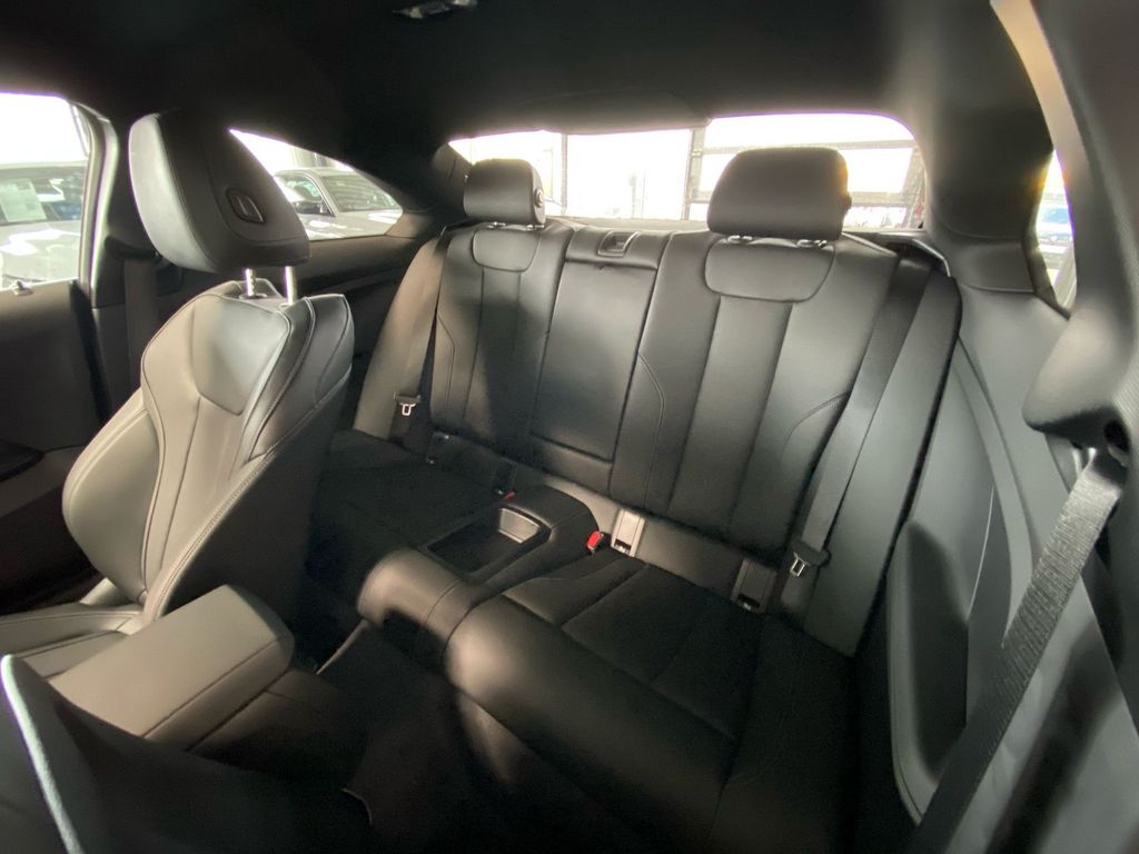 BMW M240i 2024