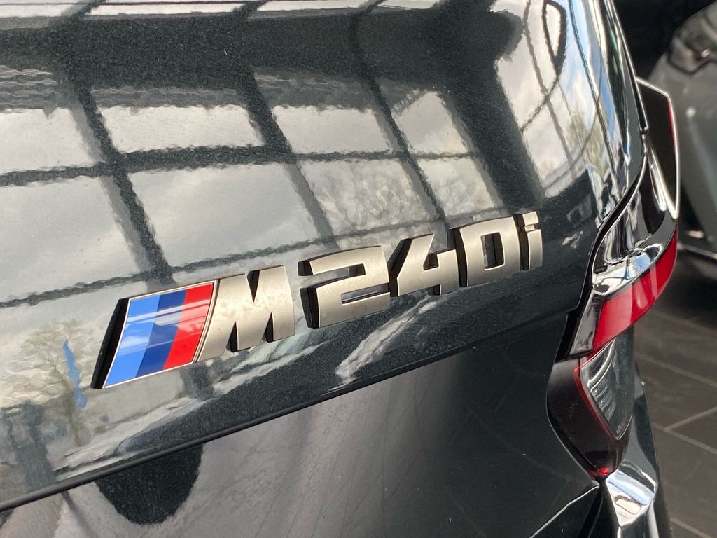 BMW M240i 2024