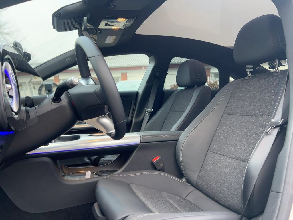 Mercedes-Benz CLA 250 2025